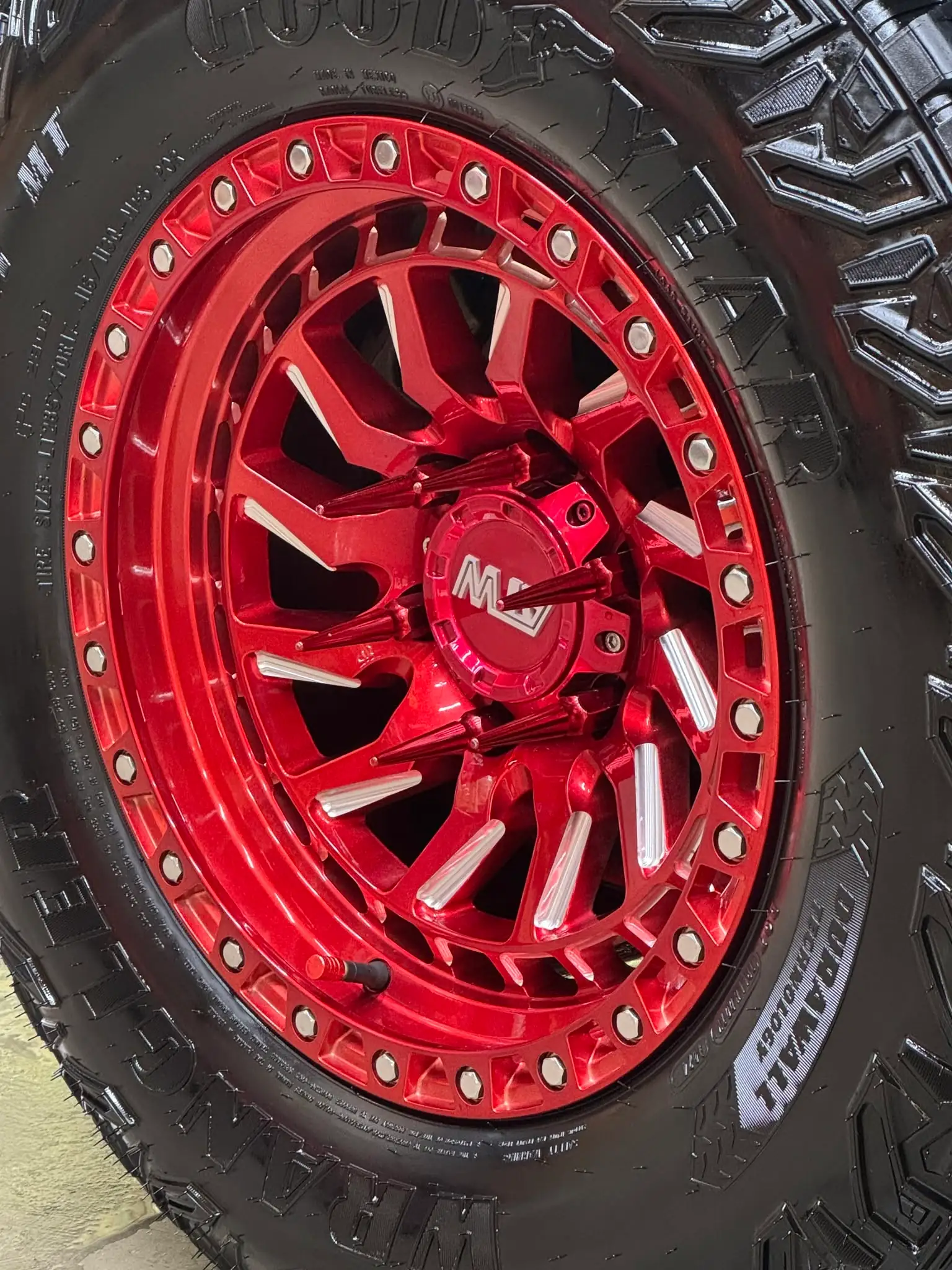 Red wheel on the GMC Canyon AT4X, clean